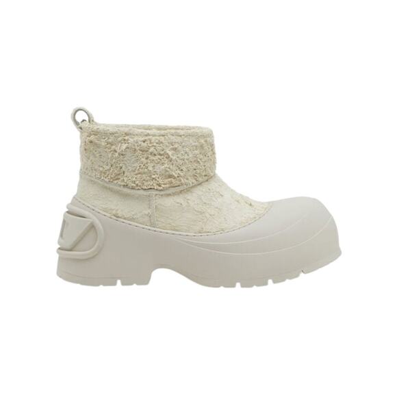 $695 Donald montone suede boot - Picture 1 of 6